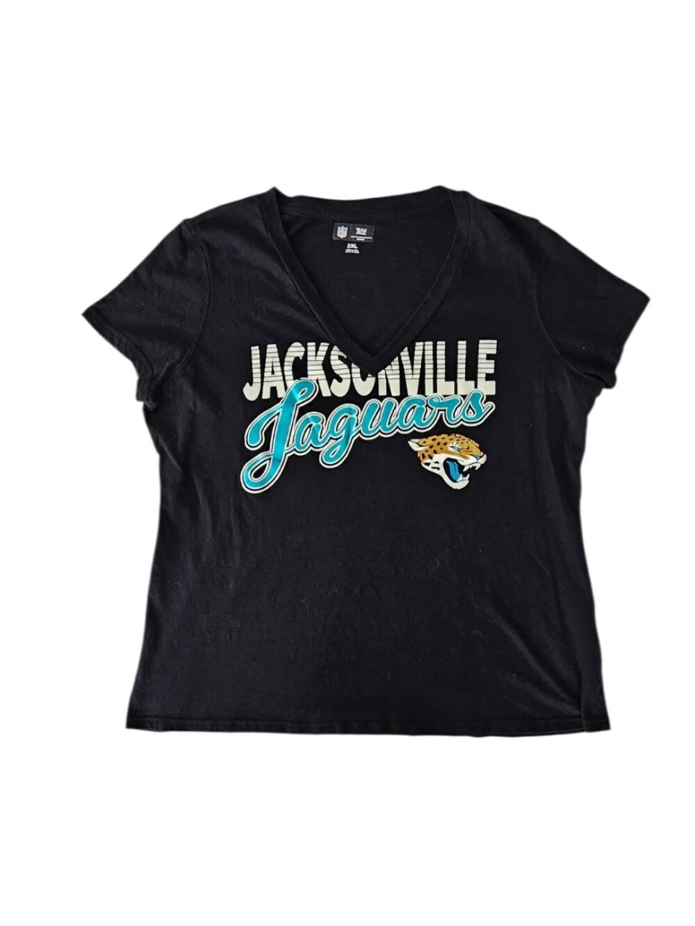 Jacksonville Jaguars Women’s 2XL Black V-Neck NFL Graphic T-Shirt